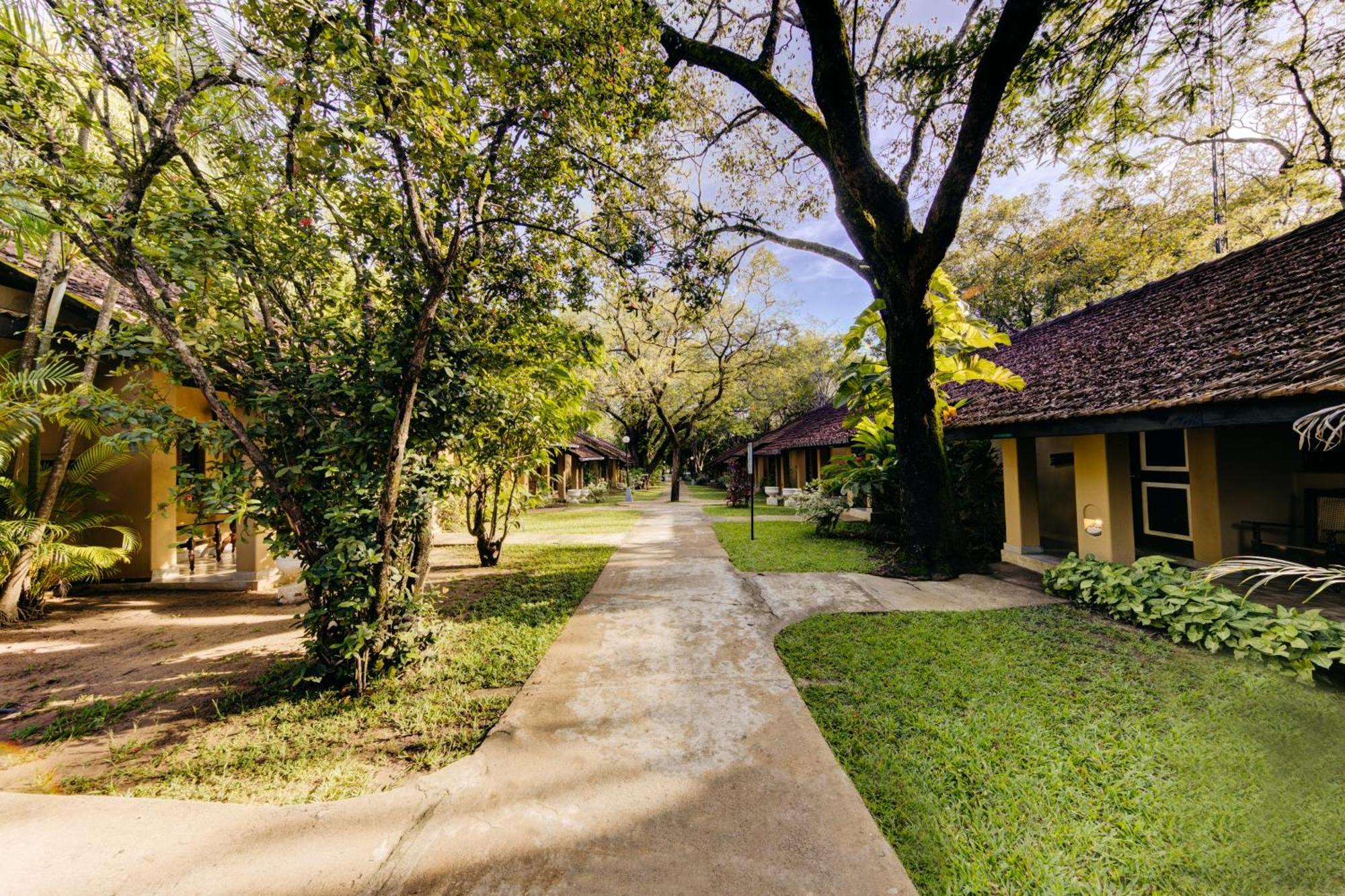 Habarana Village By Cinnamon 4* Sigiriya